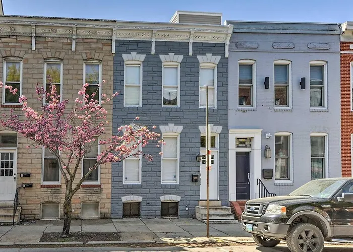 Baltimore Abode, Walk To Cross Street Market!